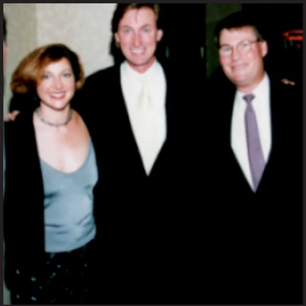 Wayne Gretzky, 2000 Roy Firestone Award honoree